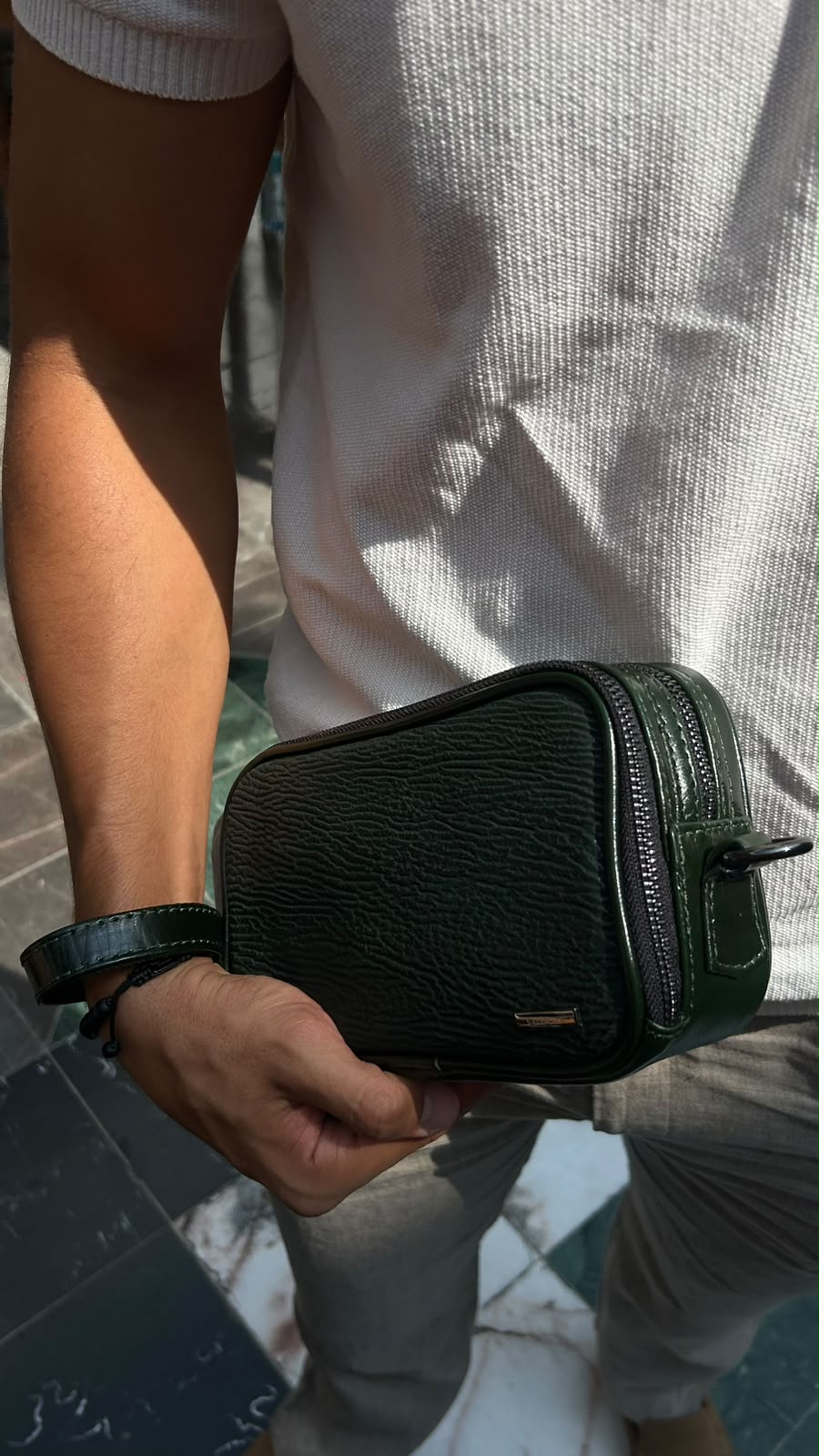 Puro Verde Squalo crossbody in pelle di squalo