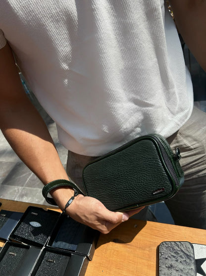 Puro Verde Squalo crossbody in pelle di squalo